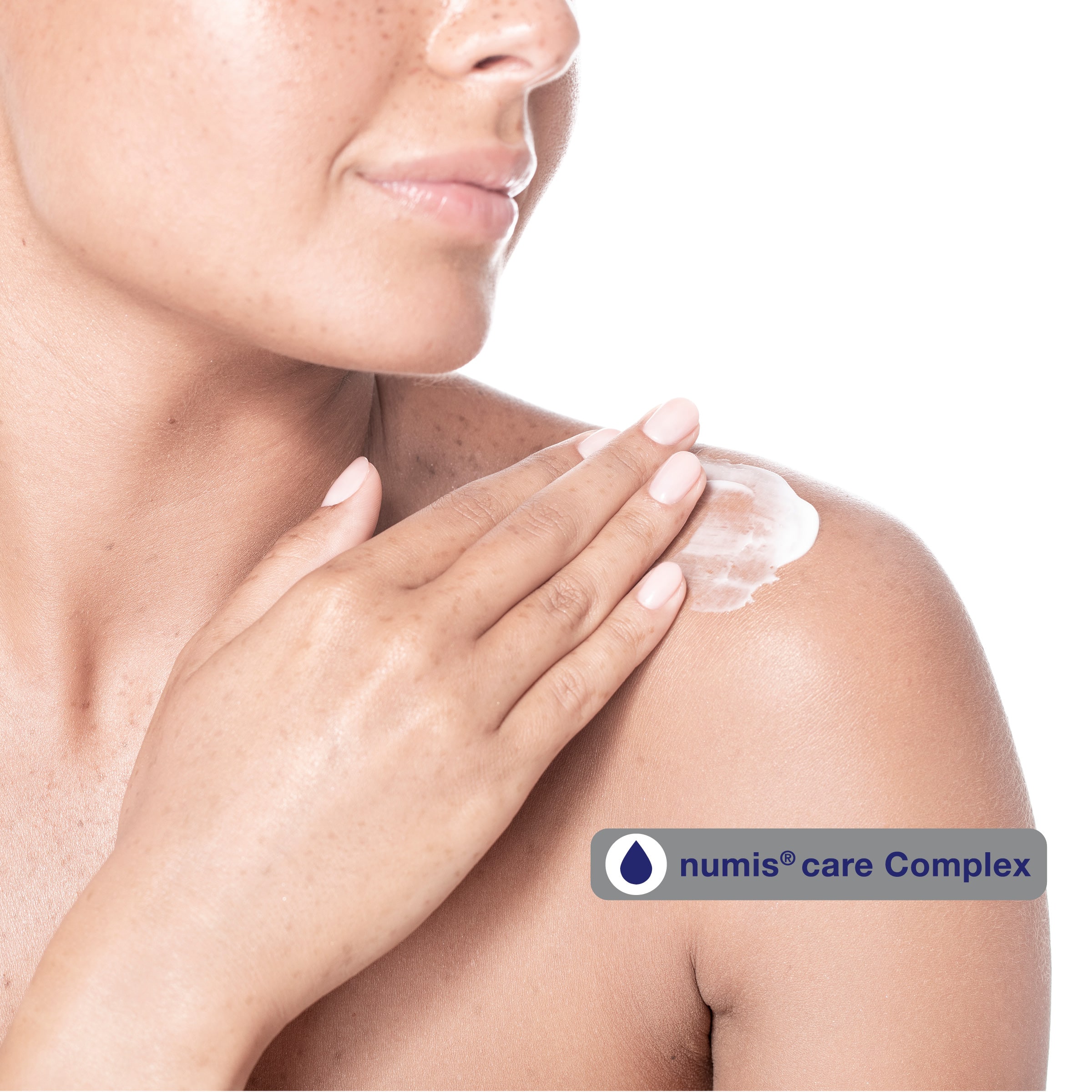 Frau mit numis® care Complex