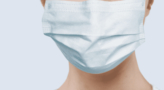 Trocken Haut unter der Maske